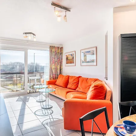 公寓 Apartment In Oostduinkerke With Garage 东代恩凯尔克